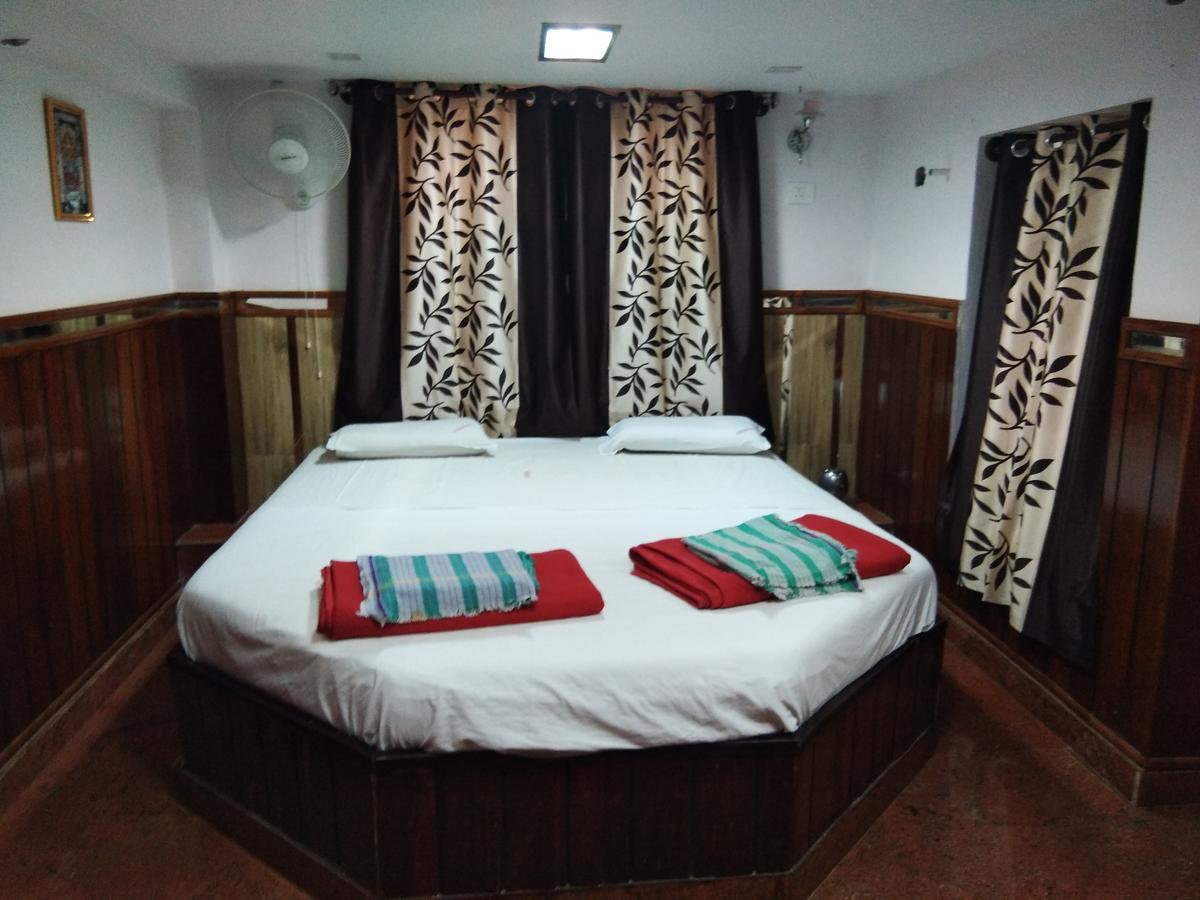 Hotel Sanman Lodge Шимога Екстериор снимка